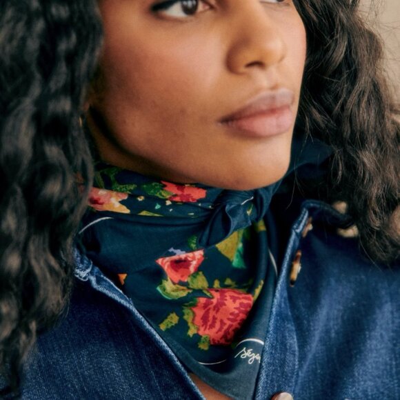 Sezane Augustin Scarf in Trianon print *BNWT* (100% organic cotton) - Picture 4 of 8